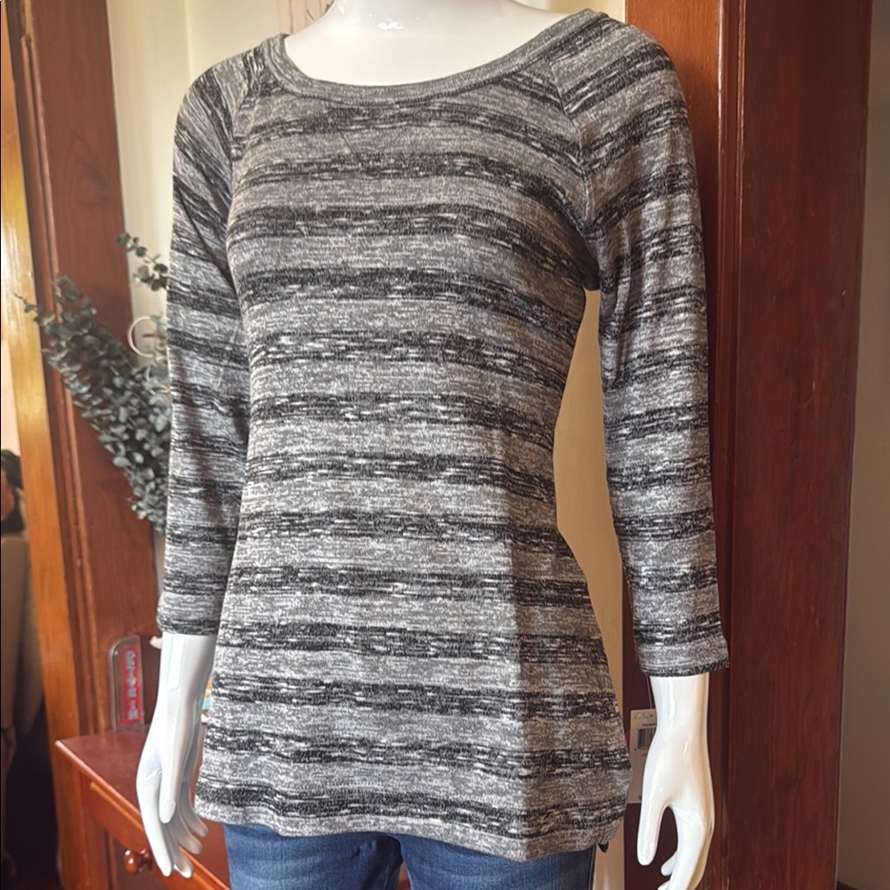 NWT Style&Co size small stretch Women's Gray Striped Top